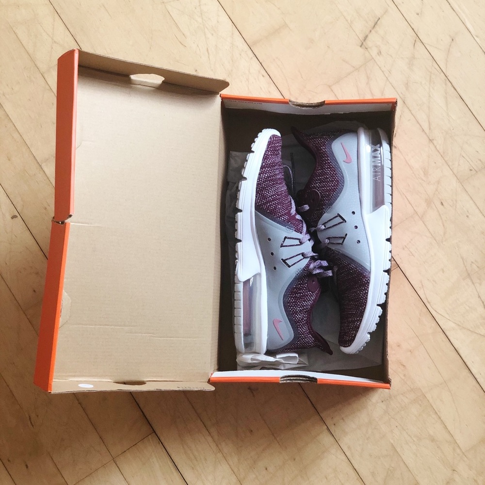 *SOLD* Nike Air Max Sequent 3 Sneakers